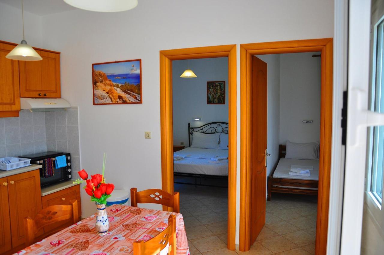 Lagos Studios & Apartments Paleocastro Esterno foto