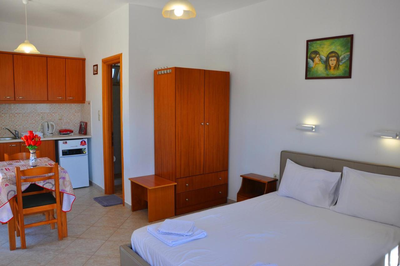 Lagos Studios & Apartments Paleocastro Esterno foto
